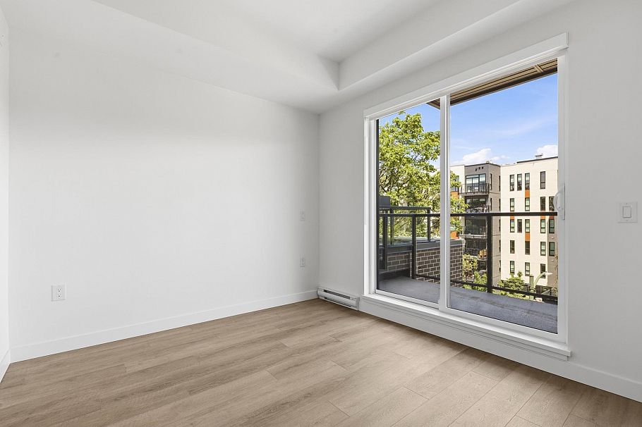 404 2268 E Broadway Vancouver, BC - 6