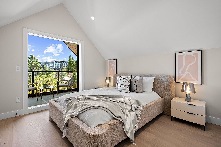 2 4845 Commercial Street Vancouver, BC - 20
