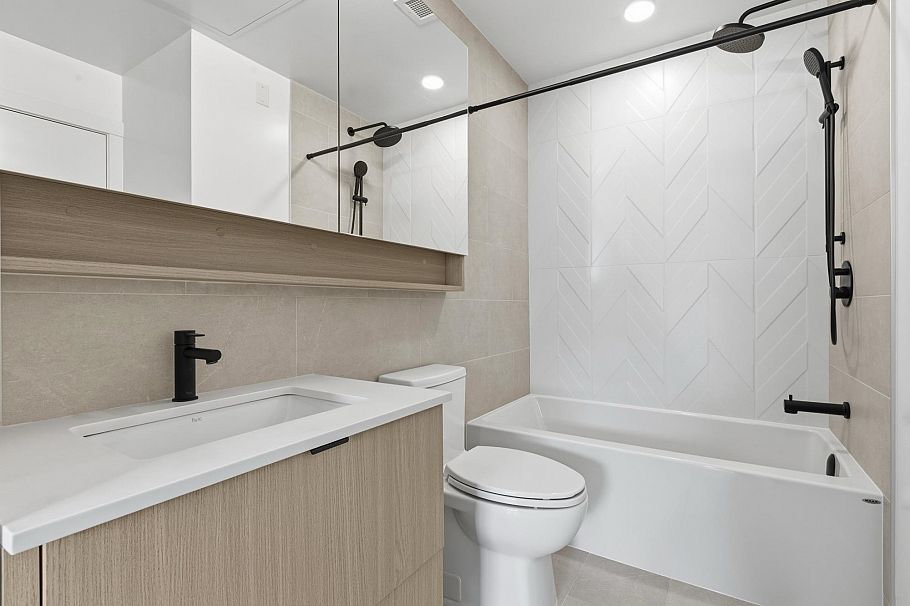 404 2268 E Broadway Vancouver, BC - 11