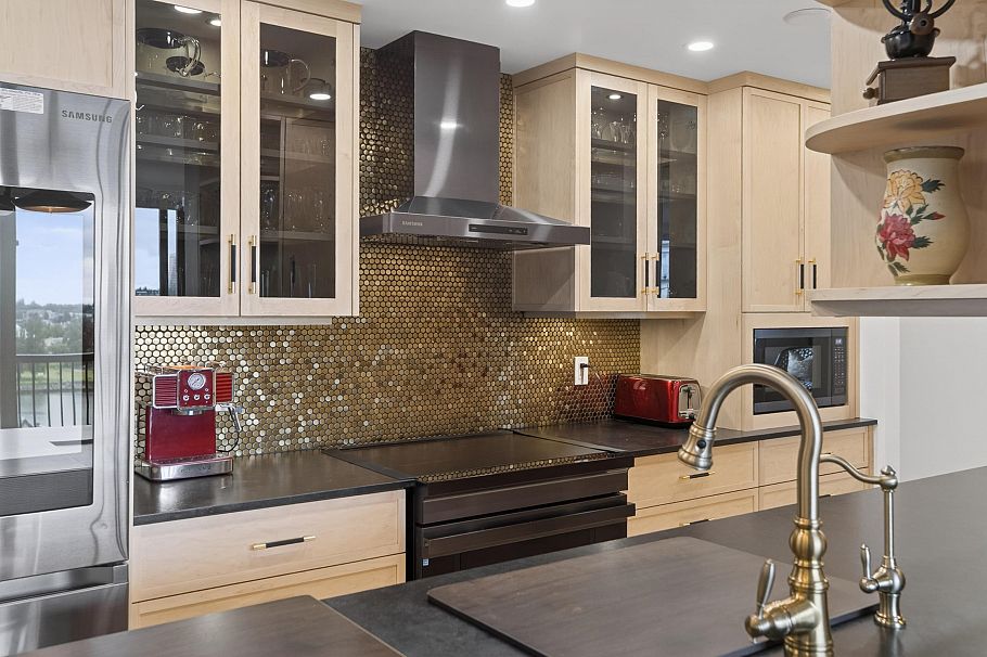 407 1330 Harwood Street Vancouver, BC - 9