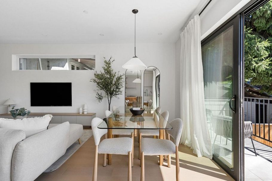 3 2124 E 8 Avenue Vancouver, BC - 5