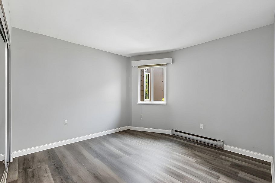 102 107 W 27th Street North Vancouver, BC - 12