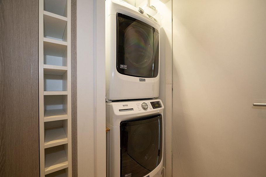 214 707 3rd Street East North Vancouver, BC - 22