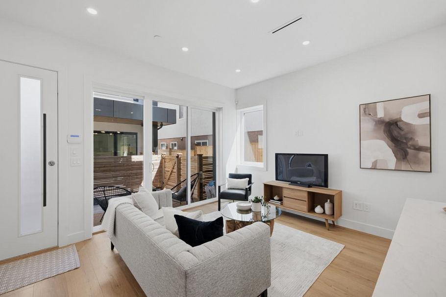 3016 E 19th Avenue Vancouver, BC - 6