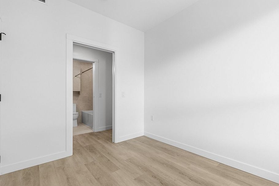 403 2268 E Broadway Vancouver, BC - 10