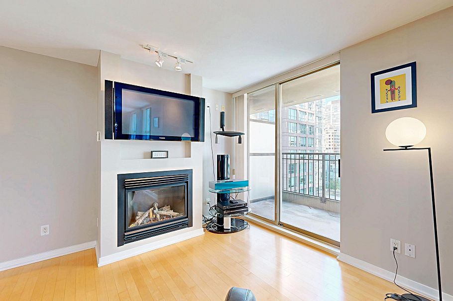 1003 969 Richards Street Vancouver, BC - 2
