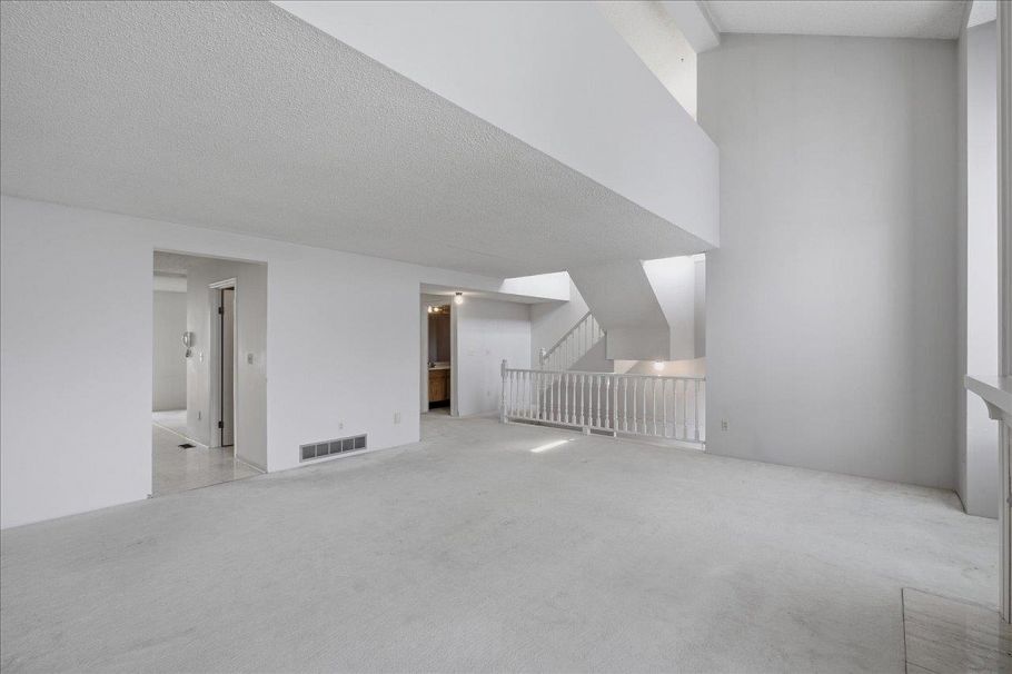 3661 Handel Avenue Vancouver, BC - 5