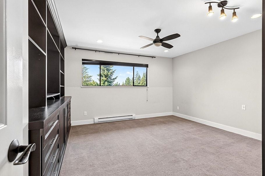5600 Grousewoods Place North Vancouver, BC - 22