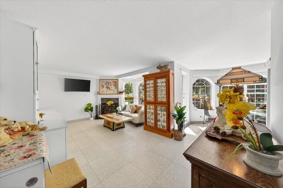 101 888 Bute Street Vancouver, BC - 6