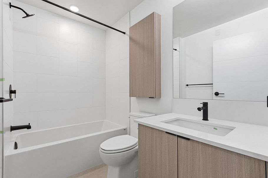 202 2268 E Broadway Vancouver, BC - 13