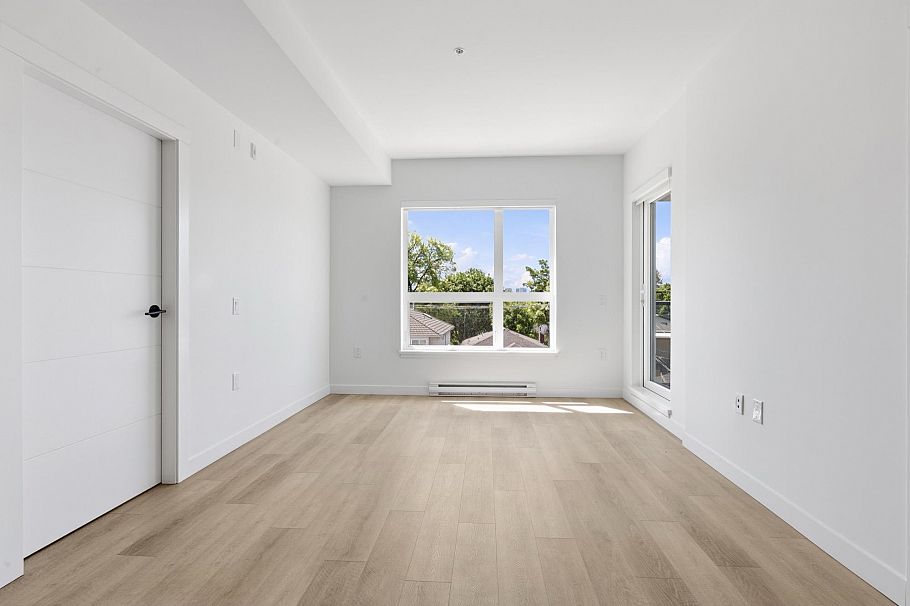 302 2268 E Broadway Vancouver, BC - 6