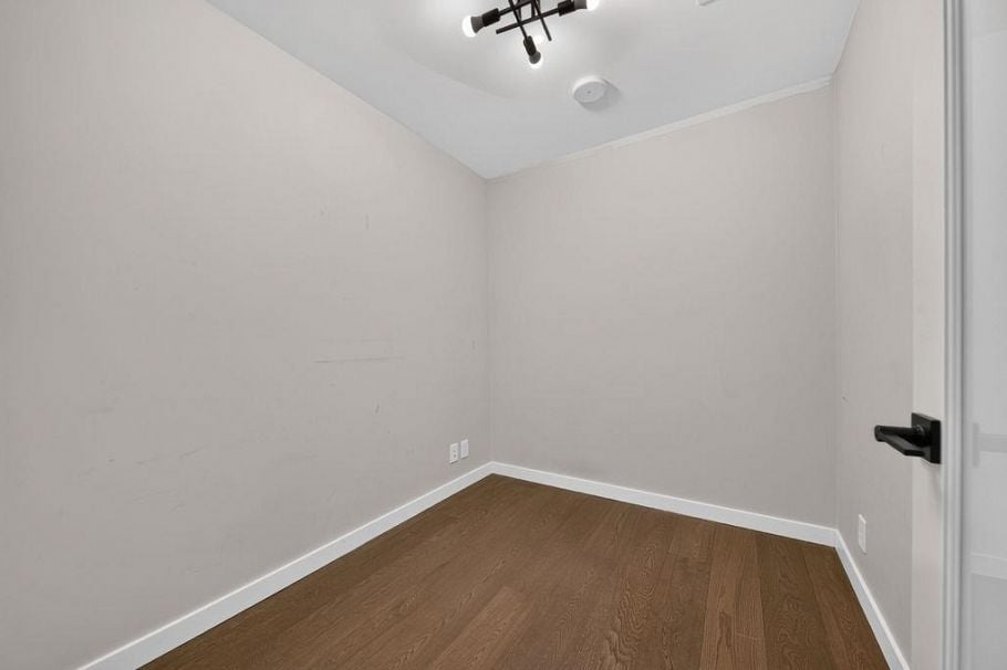 115 5687 Gray Avenue Vancouver, BC - 21