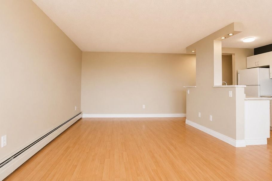 1607 145 St. Georges Avenue North Vancouver, BC - 27