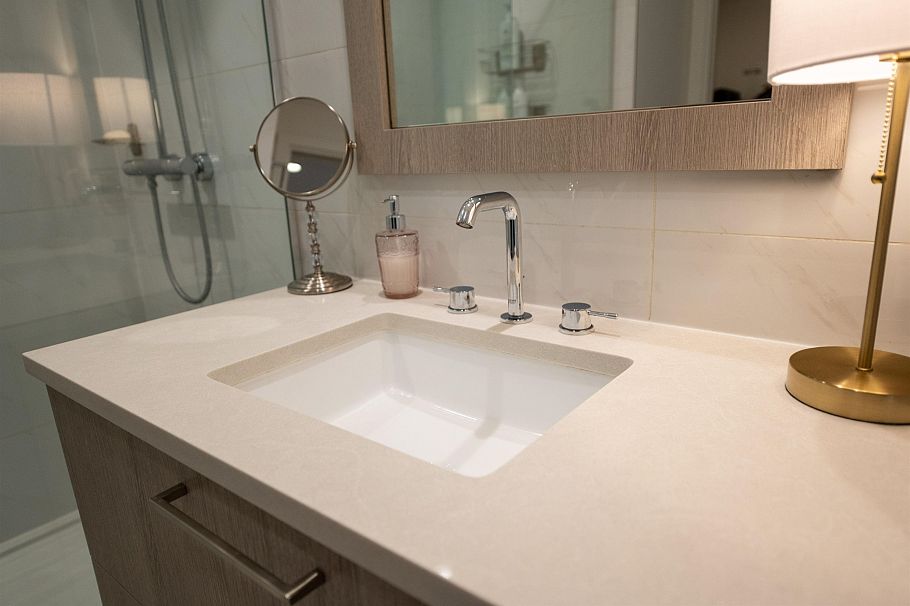 214 707 3rd Street East North Vancouver, BC - 20