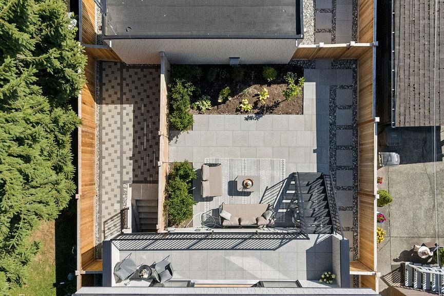 3 2124 E 8 Avenue Vancouver, BC - 33
