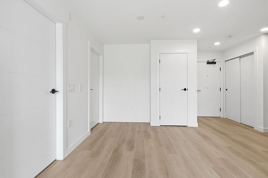 507 2268 E Broadway Vancouver, BC - 7