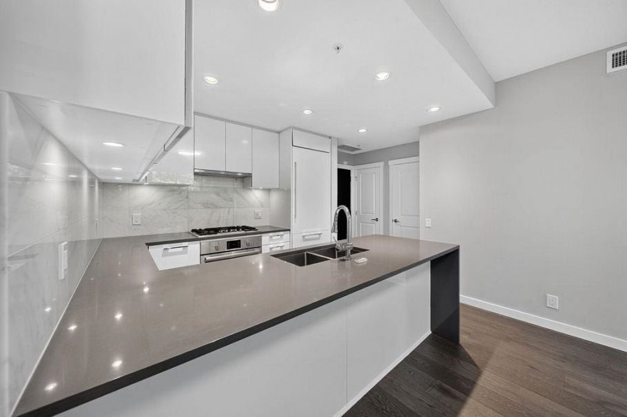 115 5687 Gray Avenue Vancouver, BC - 8