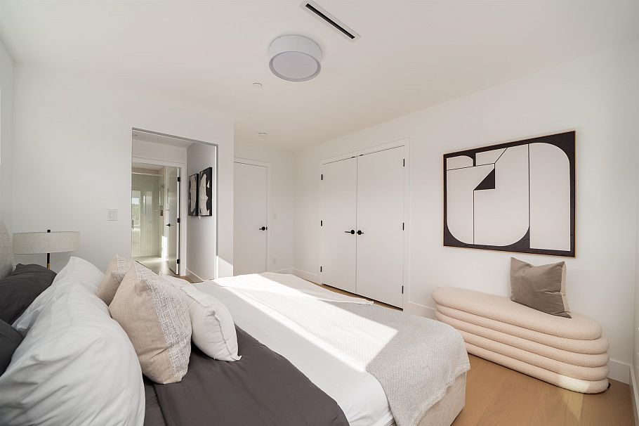 3 2124 E 8 Avenue Vancouver, BC - 23