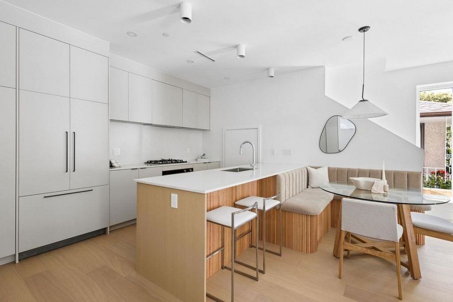 1 2124 E 8 Avenue Vancouver, BC - 9