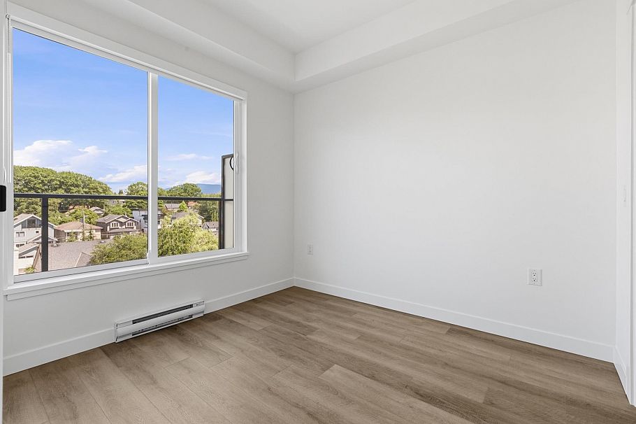504 2268 E Broadway Vancouver, BC - 8