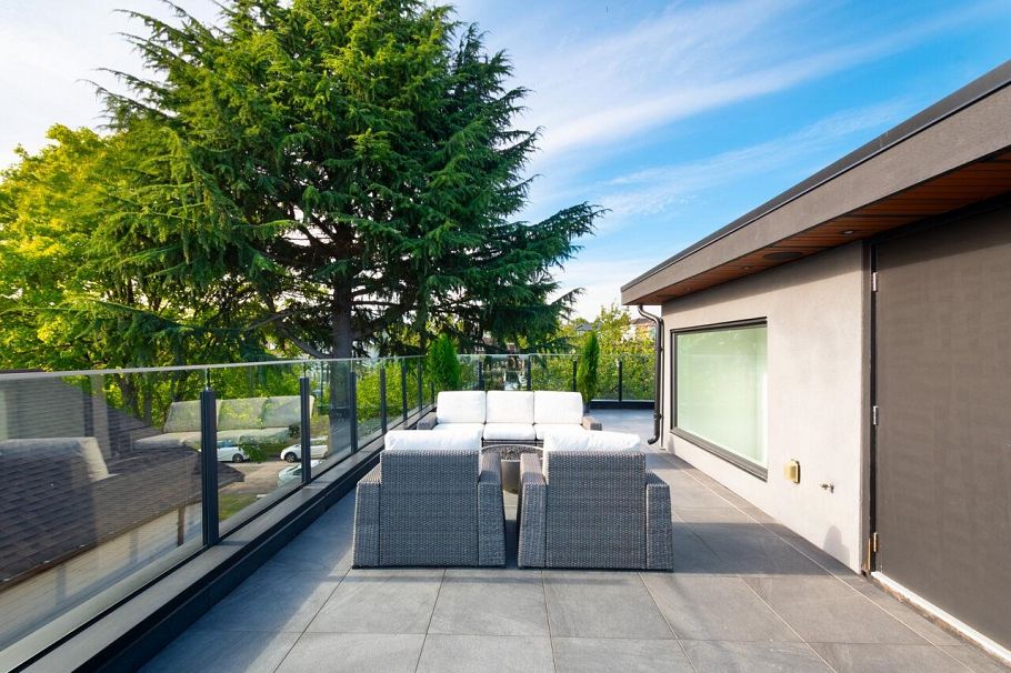 136 E 61st Avenue Vancouver, BC - 25