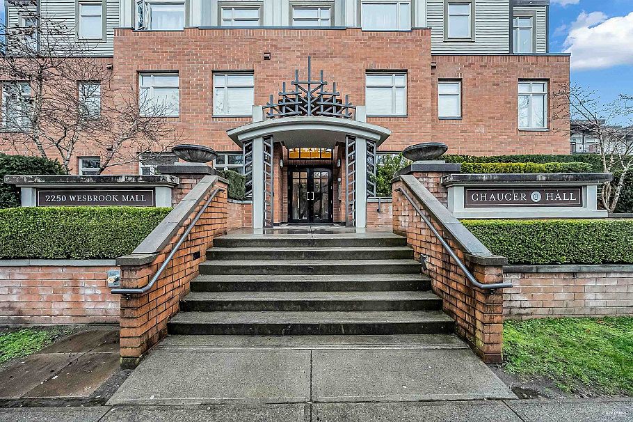 2250 Wesbrook Mall Vancouver, BC - 21
