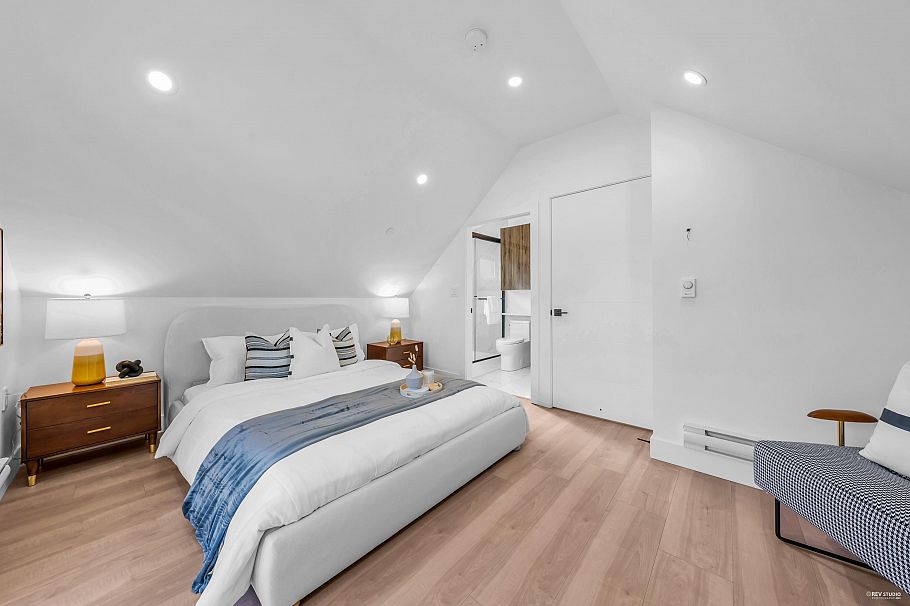 2 3344 Adanac Street Vancouver, BC - 13