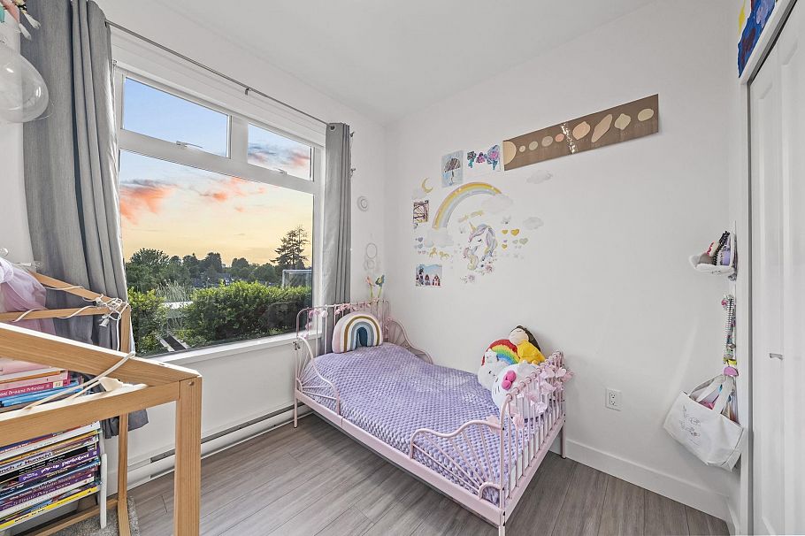 408 2408 Grant Street Vancouver, BC - 15