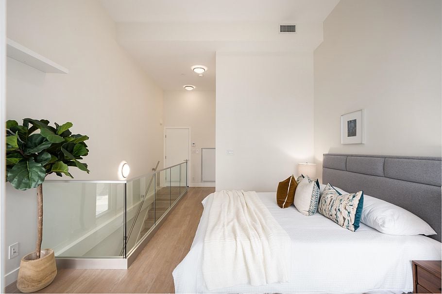 149 E 1st Avenue Vancouver, BC - 12