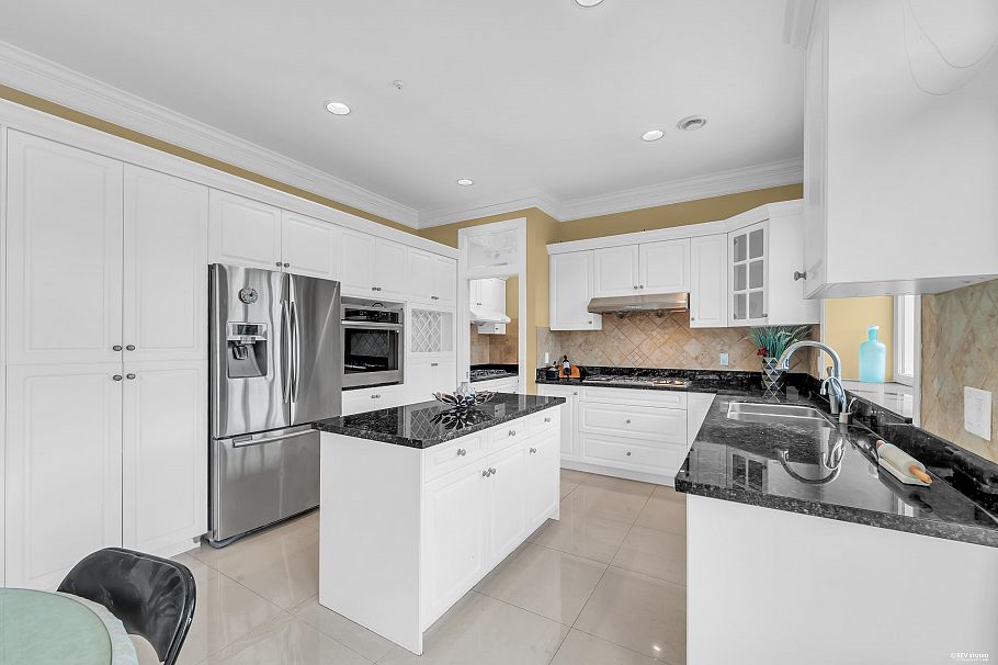 2498 W 22nd Avenue Vancouver, BC - 14