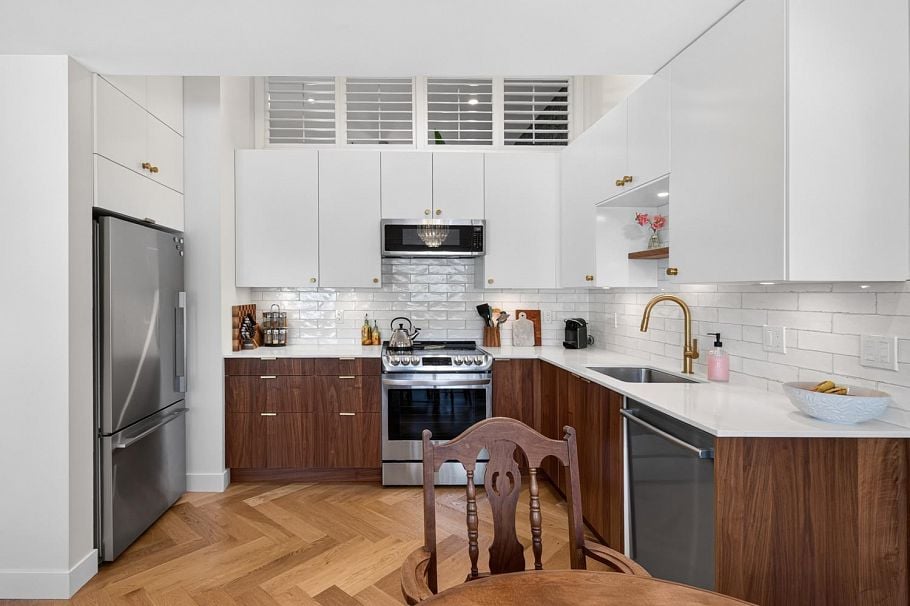 829 W 7th Avenue Vancouver, BC - 9