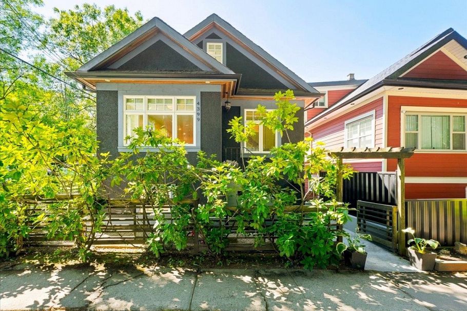 4399 Quebec Street Vancouver, BC - 1
