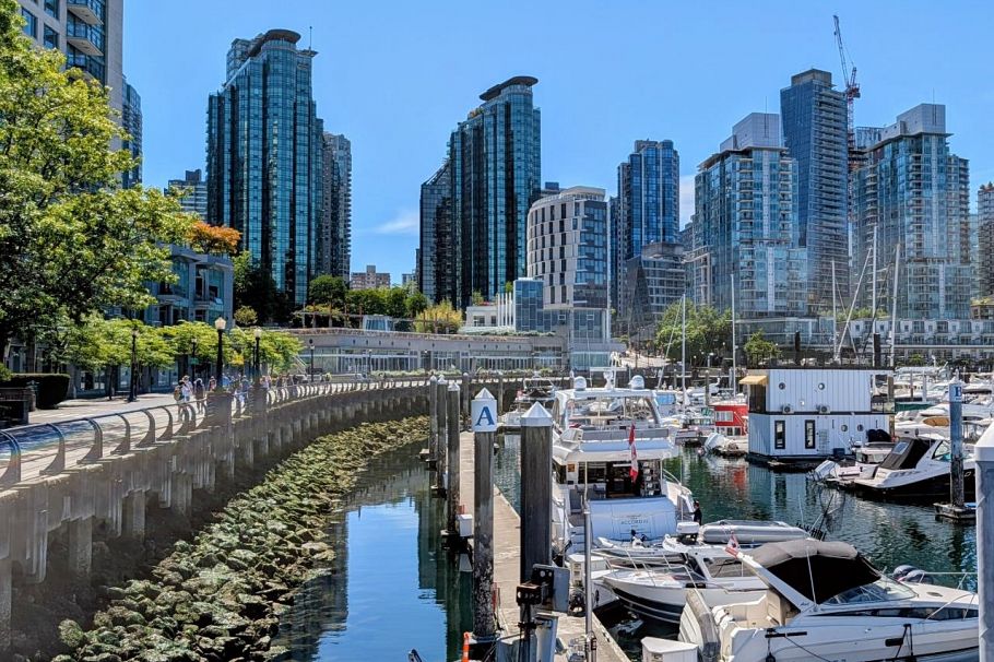 202 588 Broughton Street Vancouver, BC - 8