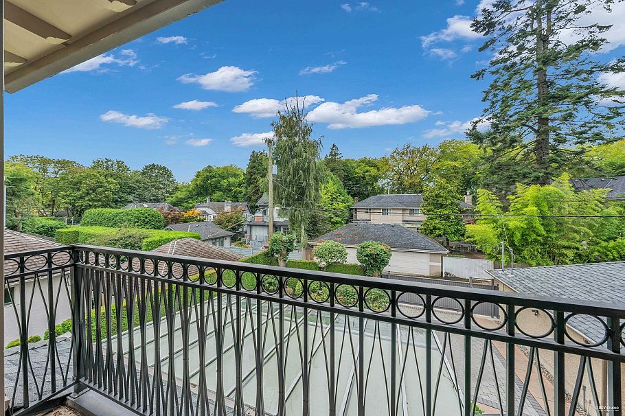 6011 Adera Street Vancouver, BC - 29