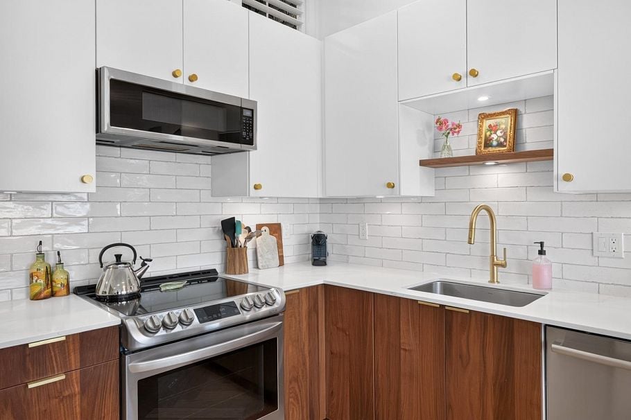 829 W 7th Avenue Vancouver, BC - 11
