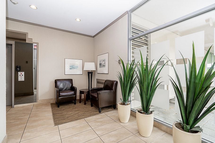 804 1355 W Broadway Vancouver, BC - 3