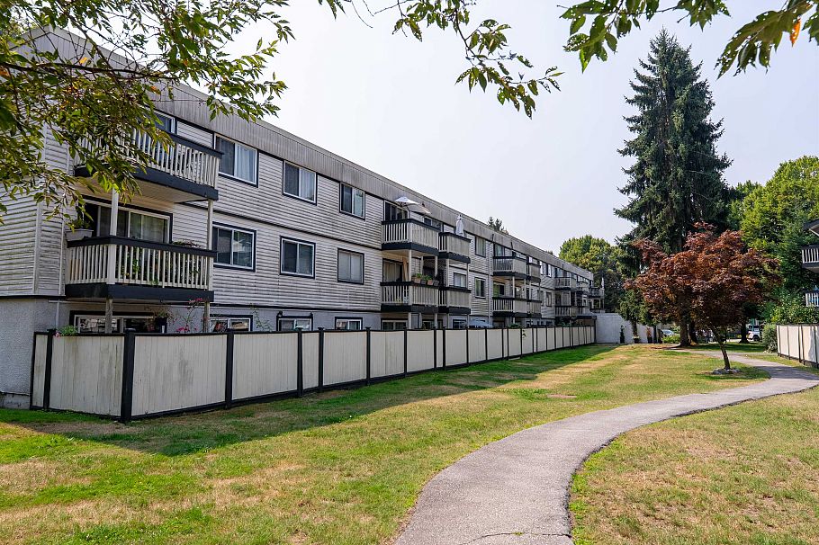 316 780 Premier Street North Vancouver, BC - 1