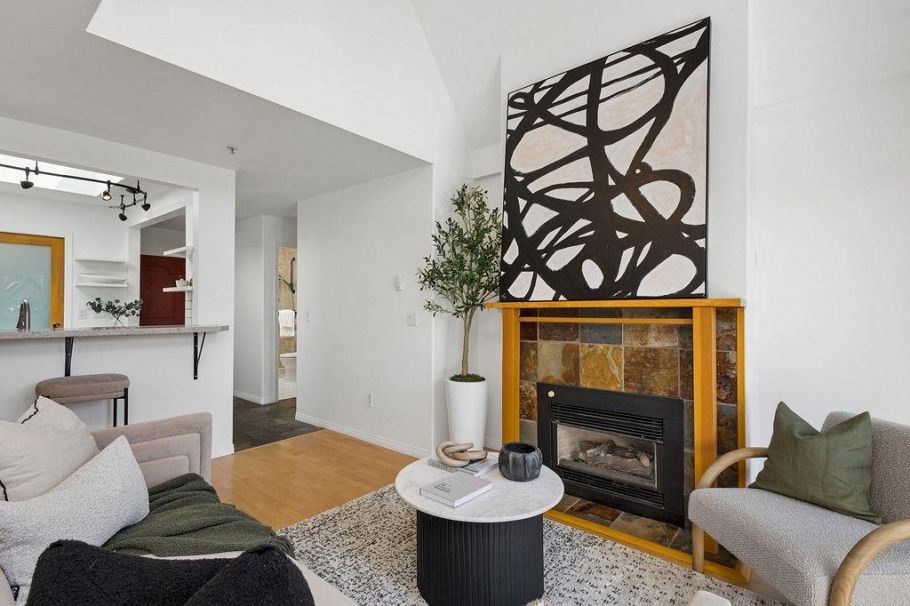 PH2 1915 E Georgia Street Vancouver, BC - 8