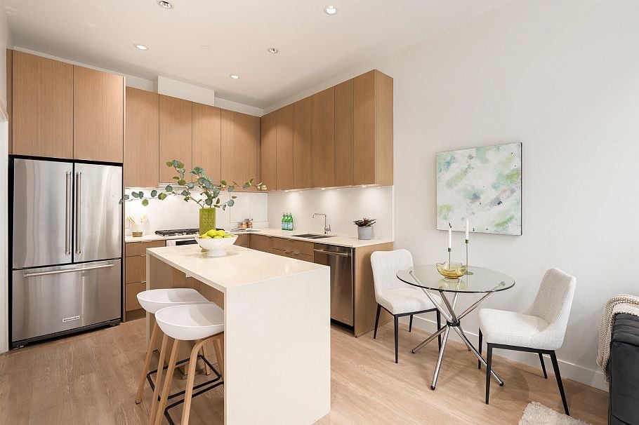 149 E 1st Avenue Vancouver, BC - 5