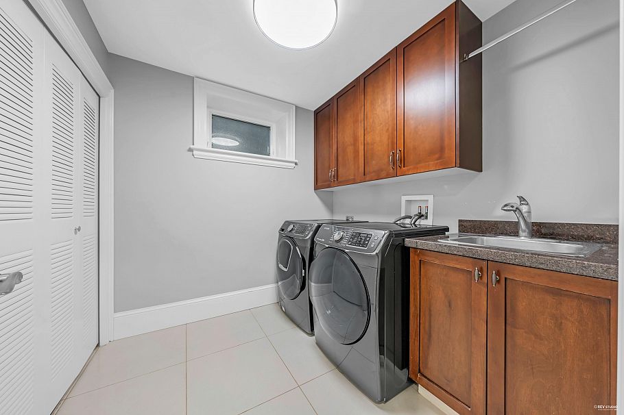 6011 Adera Street Vancouver, BC - 38