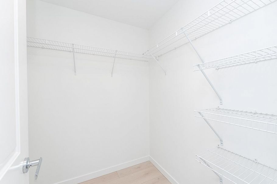 3187 E Kent Avenue North Vancouver, BC - 8
