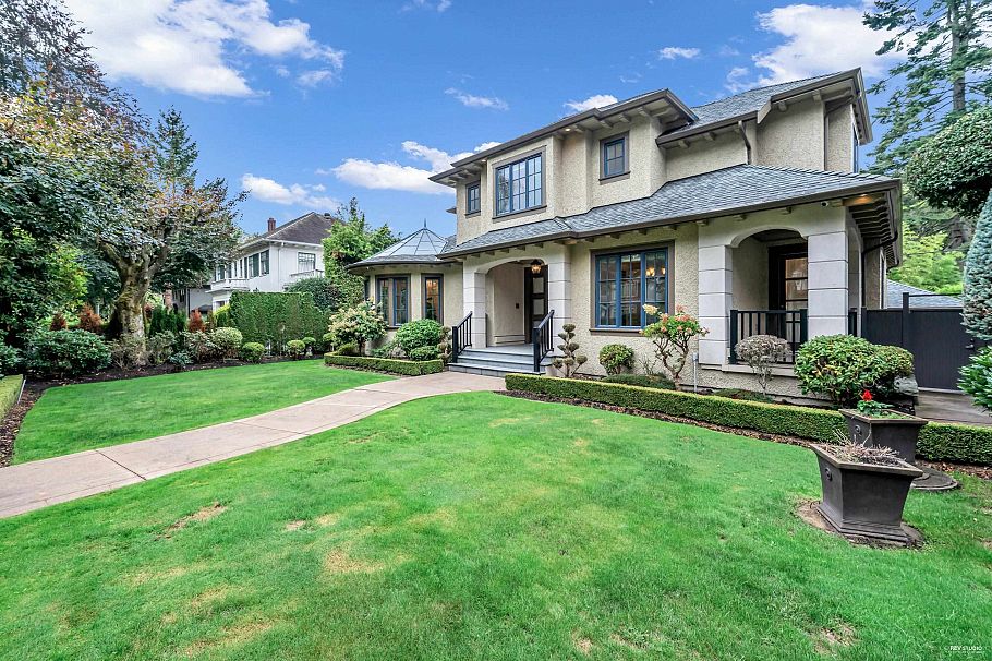 6011 Adera Street Vancouver, BC - 3