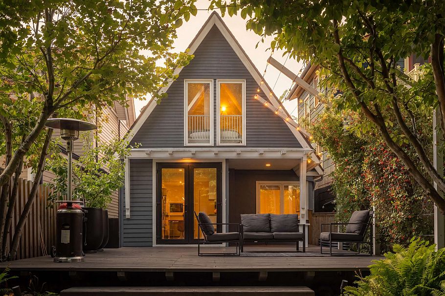 2053 Charles Street Vancouver, BC - 22