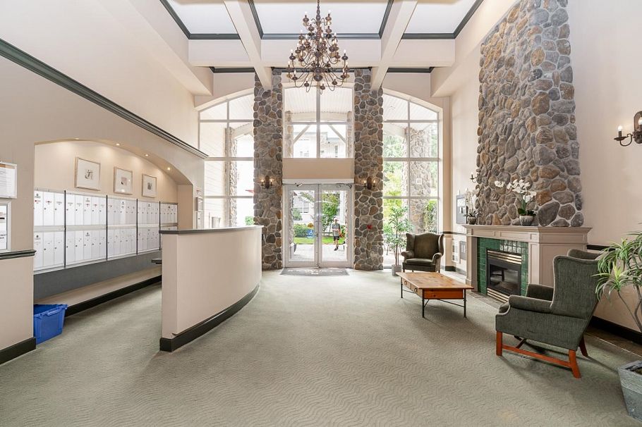 103 3625 Windcrest Drive North Vancouver, BC - 29