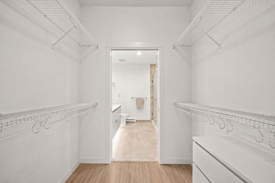 408 2408 Grant Street Vancouver, BC - 21