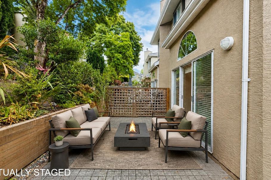 2387 Quayside Court Vancouver, BC - 31