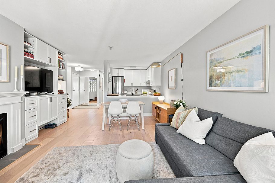108 2020 W 8th Avenue Vancouver, BC - 8