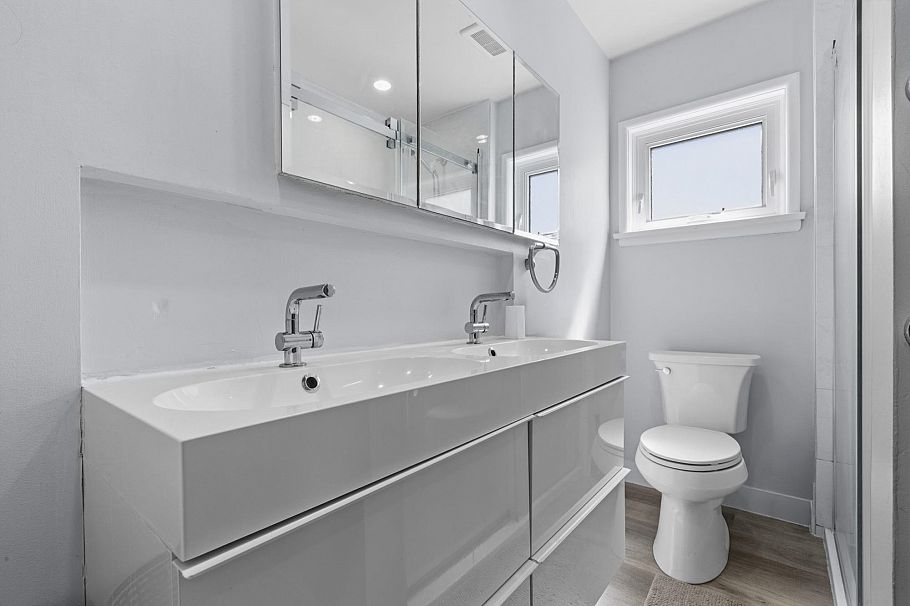 45 Renfrew Street Vancouver, BC - 14