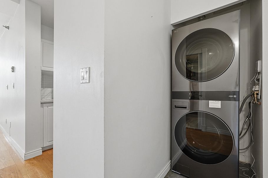 403 233 Abbott Street Vancouver, BC - 20