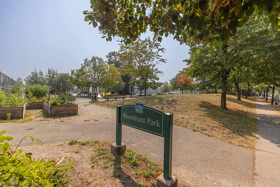 2826 E Kent Avenue South Vancouver, BC - 33